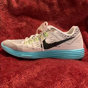 Women’s Nike LunarTempo Tennis Shoes